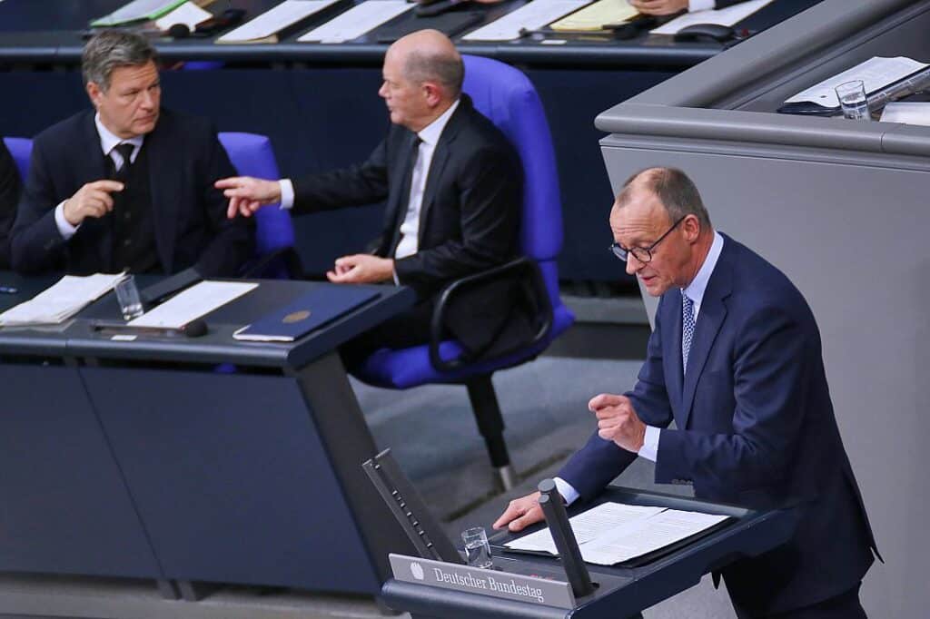 Habeck schlägt Merz und Scholz Pakt für Übergangszeit vor