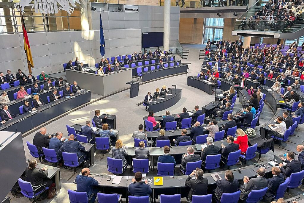 Letzter Schlagabtausch im Parlament vor Bundestagswahl