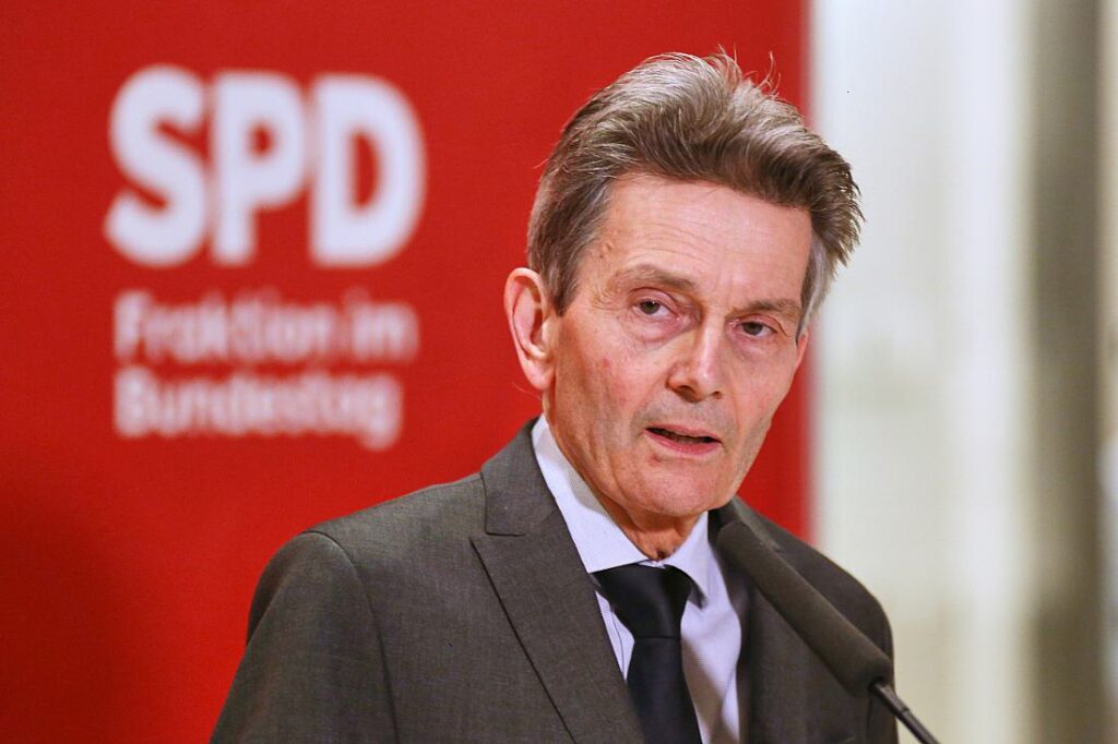 Mützenich bietet "Pakt für Konsequenz und Vernunft" an