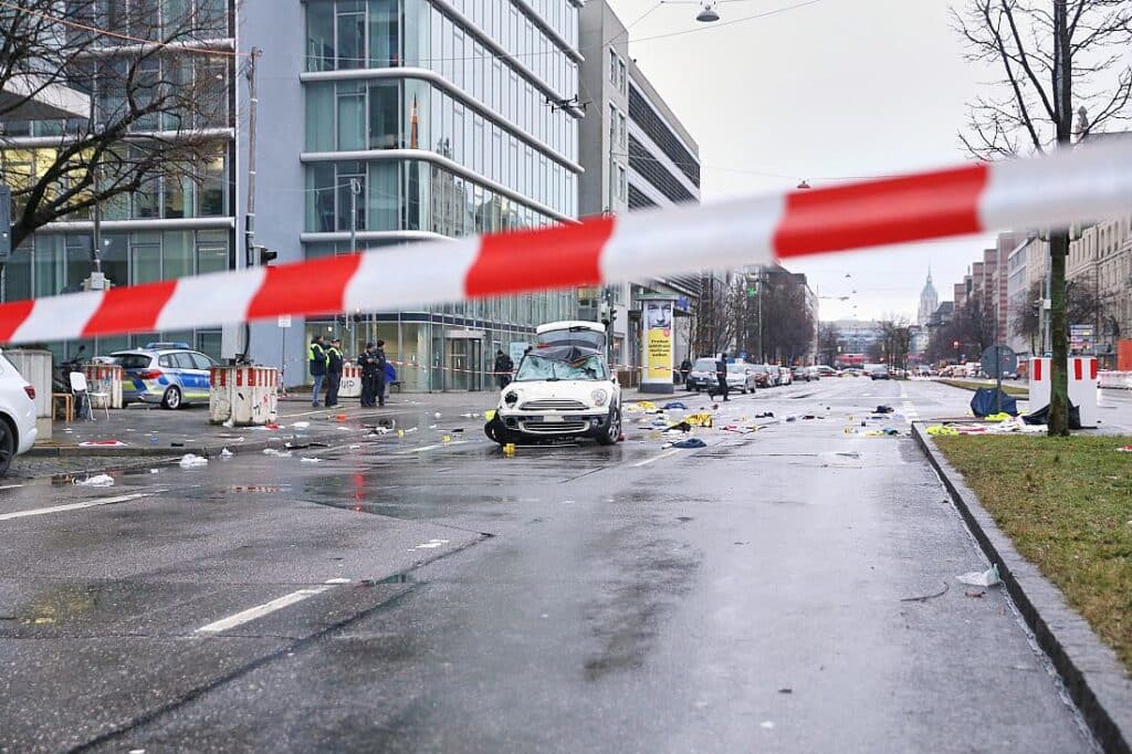 Nach Autoattacke: Klimastreik-Demonstrationen sollen stattfinden