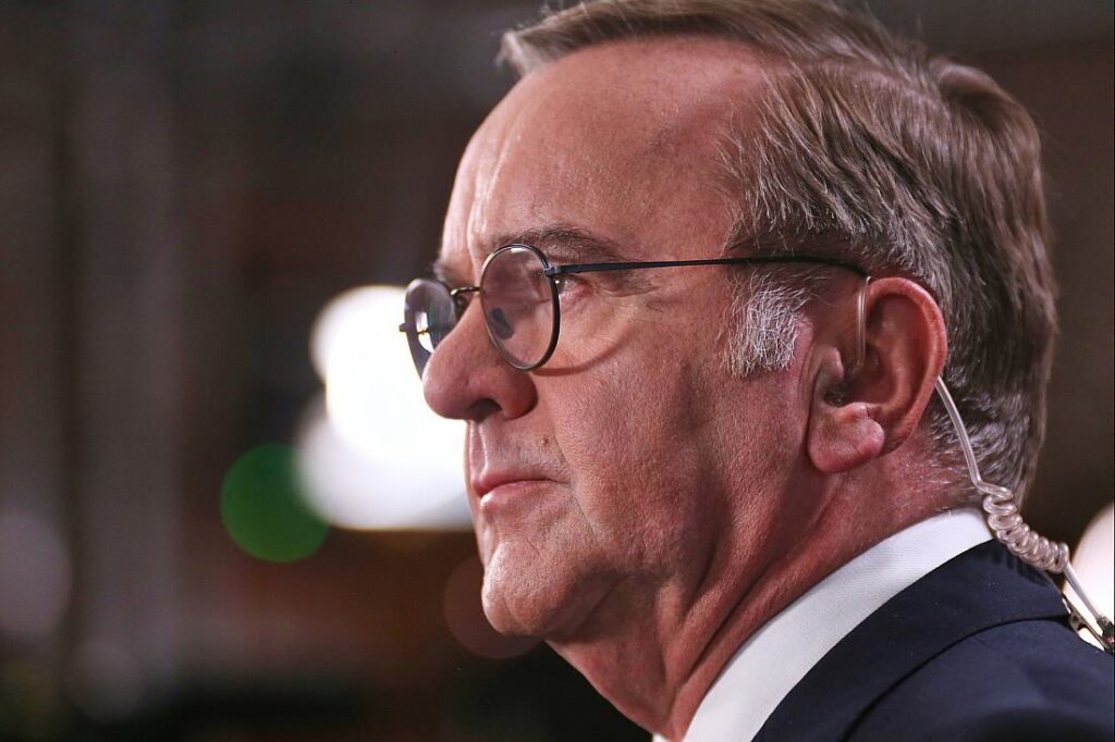 Pistorius ruft Merz bei Wehretat zu Ausnahme von Schuldenbremse auf