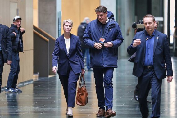 Schwesig: Schwarz-Rot darf Osten "nicht verloren geben"