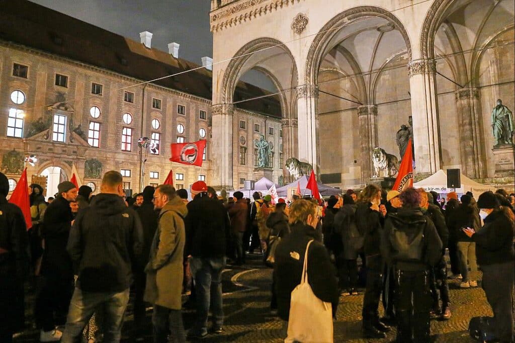 Spontandemo in München gegen Instrumentalisierung von Anschlag