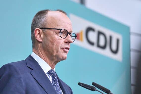 Stegner zweifelt an Kanzlereignung von Merz