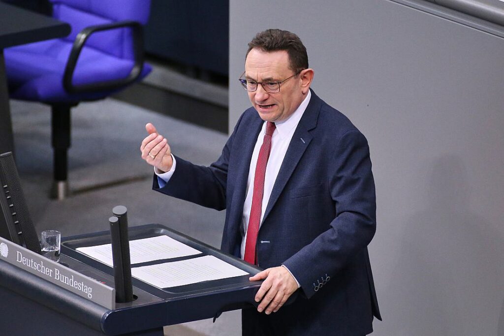 Unionsfraktionsvize Lange fordert Erhalt des Bauministeriums