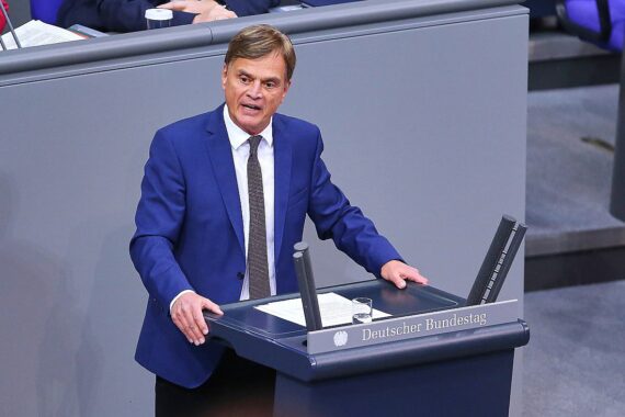 AfD beansprucht Haushaltsausschuss-Vorsitz und andere Posten