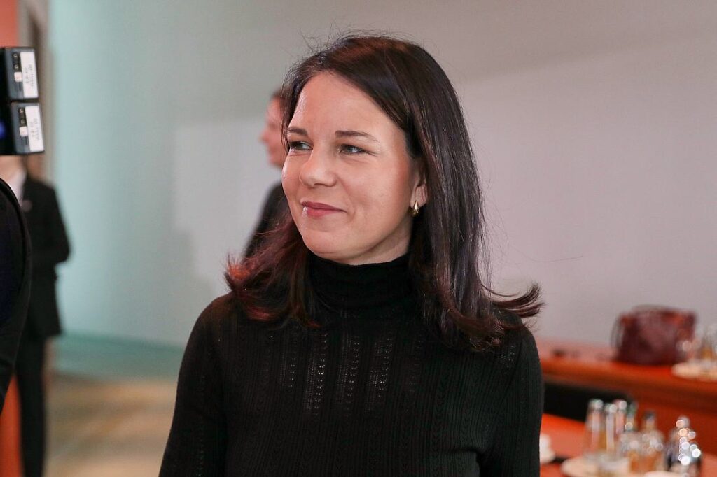 Baerbock sieht wichtige Rolle der G7 für Krisenbewältigung