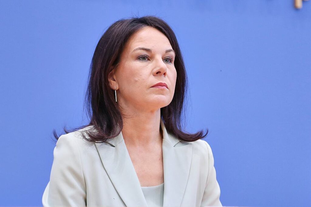 Baerbock spricht von "neuer Zeit der Ruchlosigkeit"