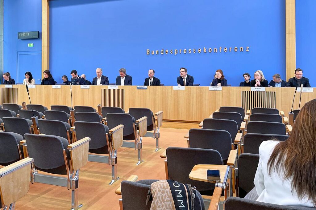 Bundesregierung bestürzt über Imamoglu-Festnahme