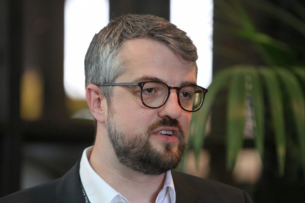Ex-Haushaltsstaatssekretär fordert mehr Planungspersonal