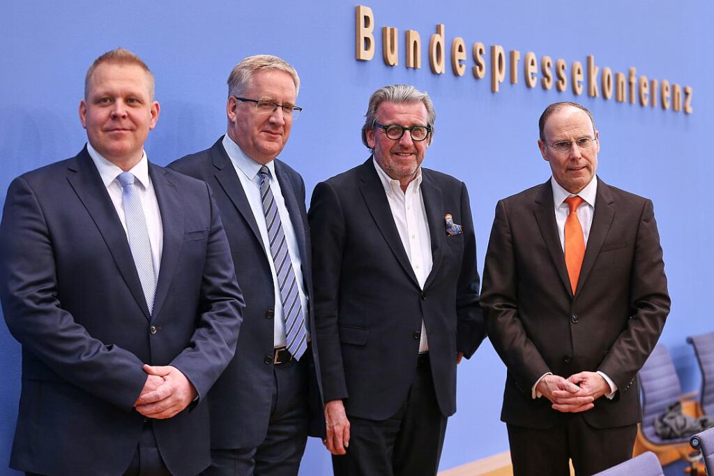 Experten schlagen Gesetz zur Schlichtung von Tarifkonflikten vor