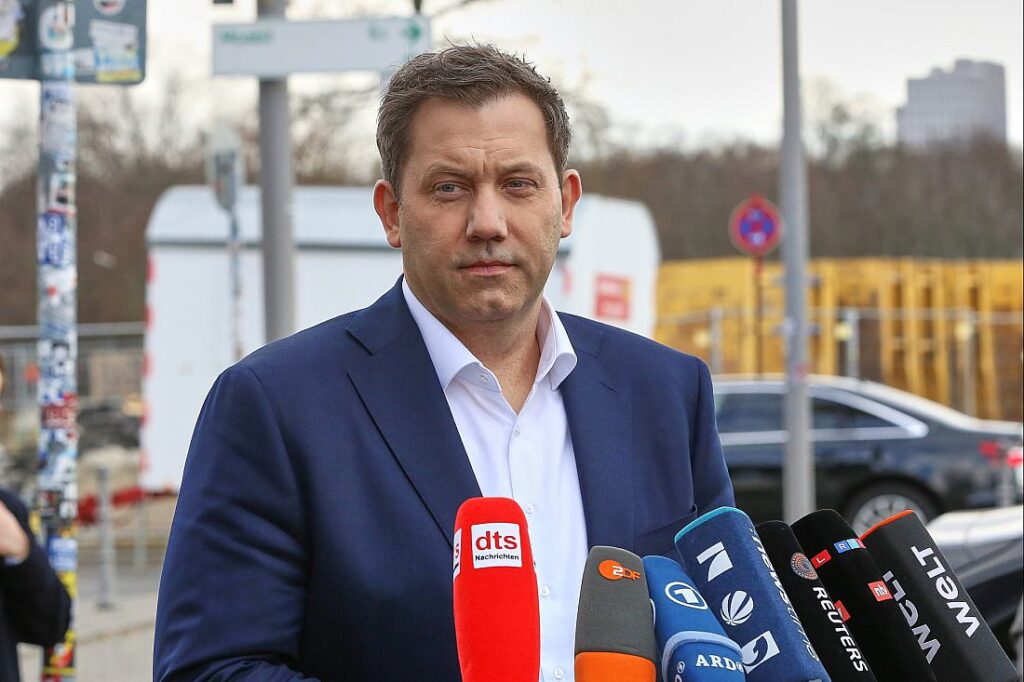 Forsa: Jeder Vierte hält SPD-Chef Klingbeil für führungsstark