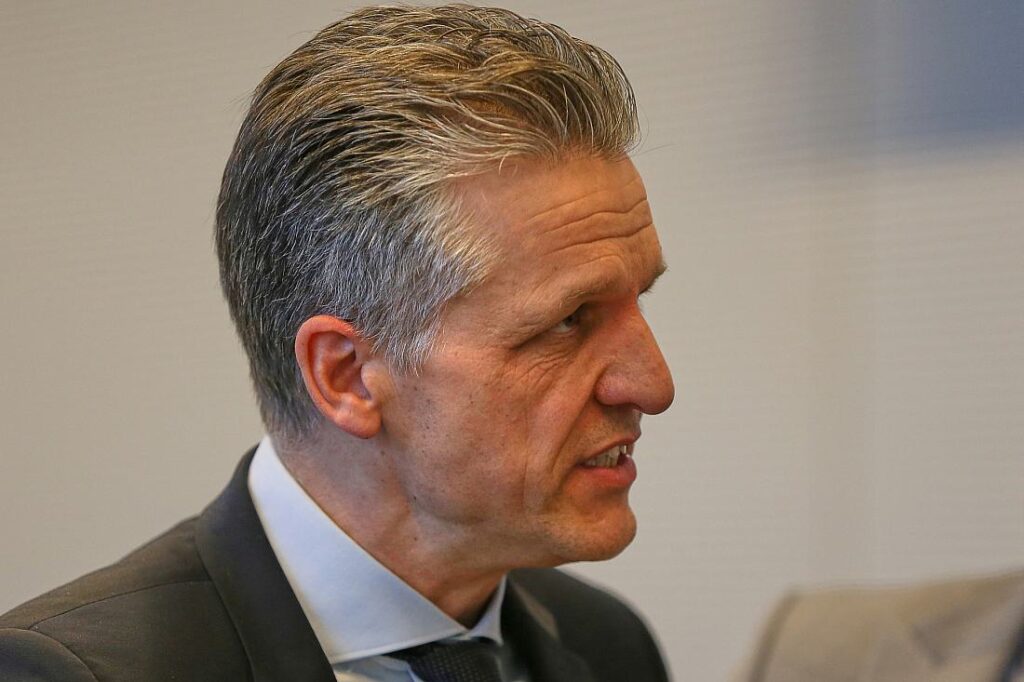 Frei dämpft Erwartungen an Steuersenkungen durch Schwarz-Rot