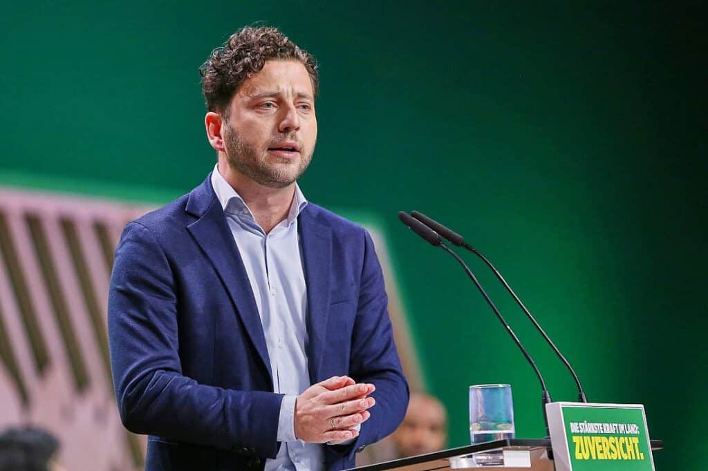 Grüne fordern von Merz Gespräche über Schuldenbremse