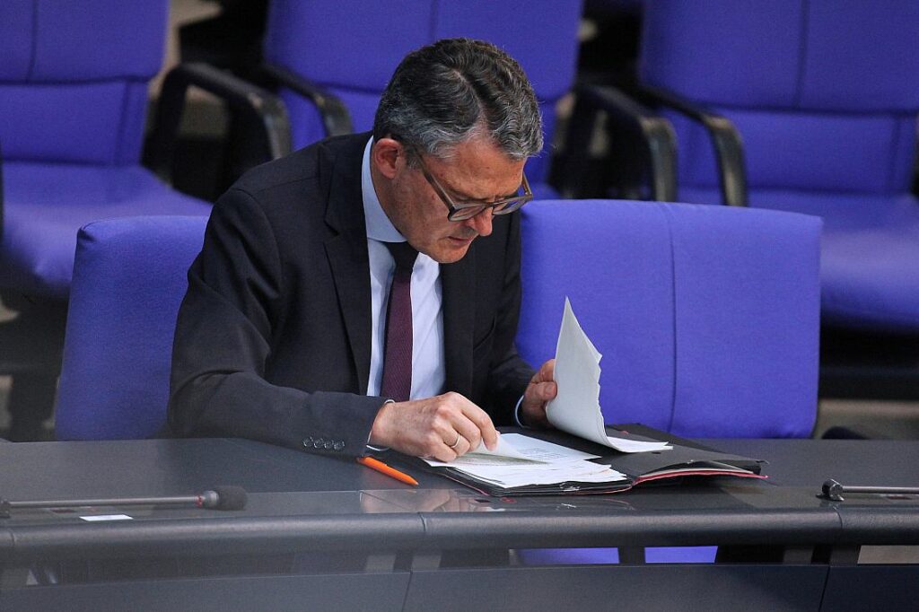 Kiesewetter will Kauf von US-Kampfjets überprüfen lassen