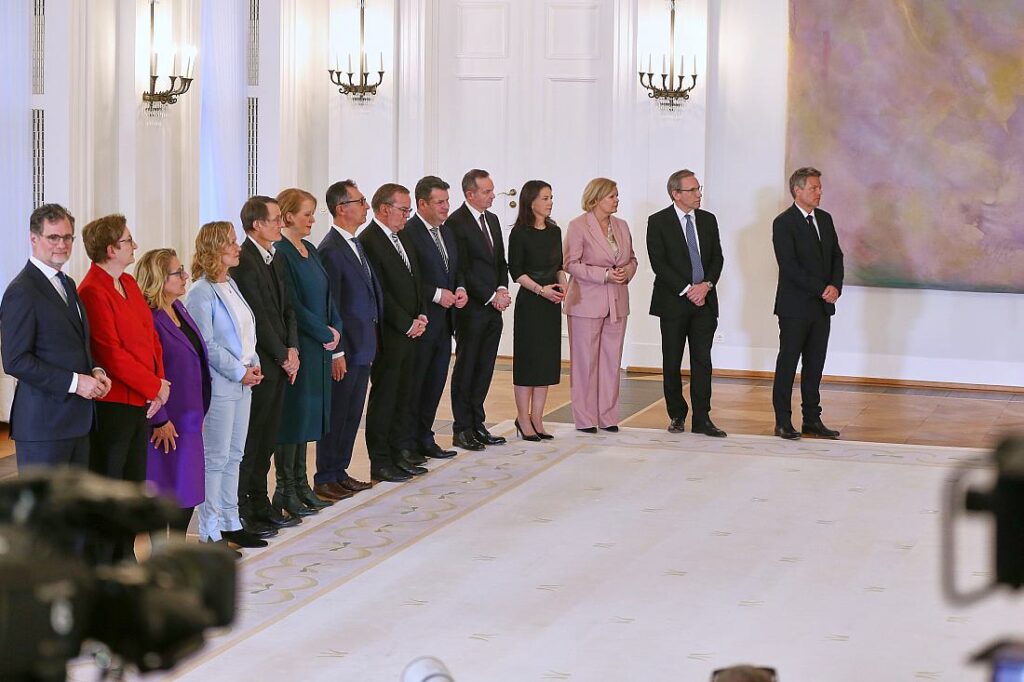 Regierung sieht keine Einschränkung durch geschäftsführenden Status