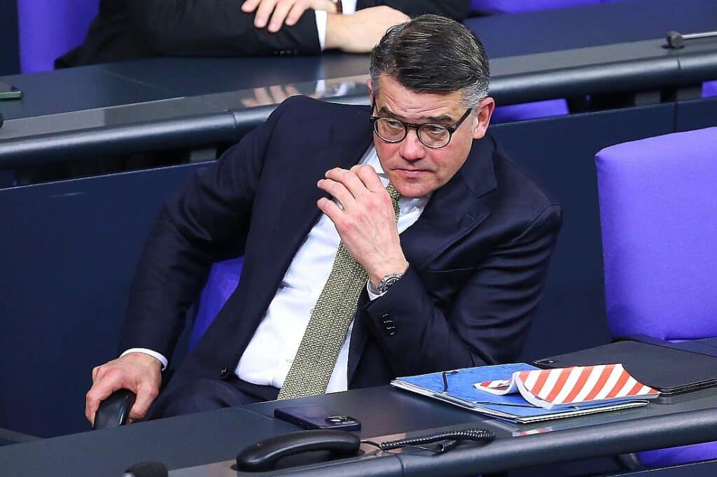 Rhein zweifelt an Zeitplan für grundsätzliche Schuldenbremsenreform