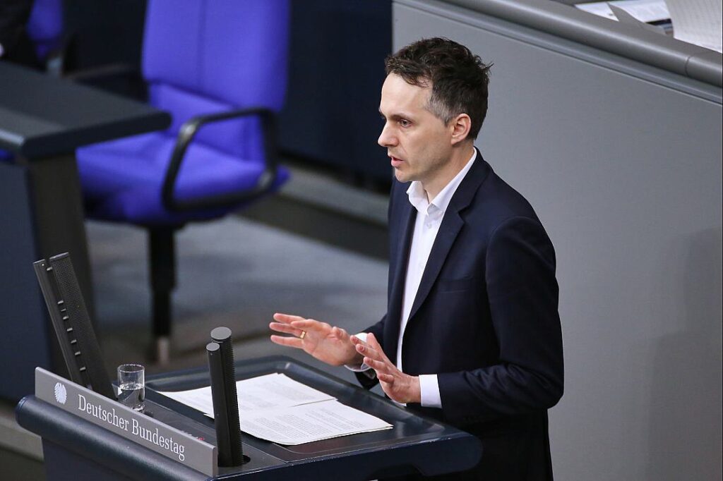 Sondervermögen: Grüne bezeichnen Merz-Angebot als "schlechten Witz"
