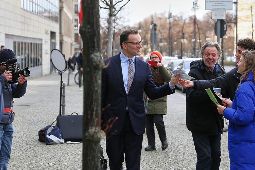 Spahn: "Keine Kenntnisse" über BND-Einschätzung zu Corona-Pandemie