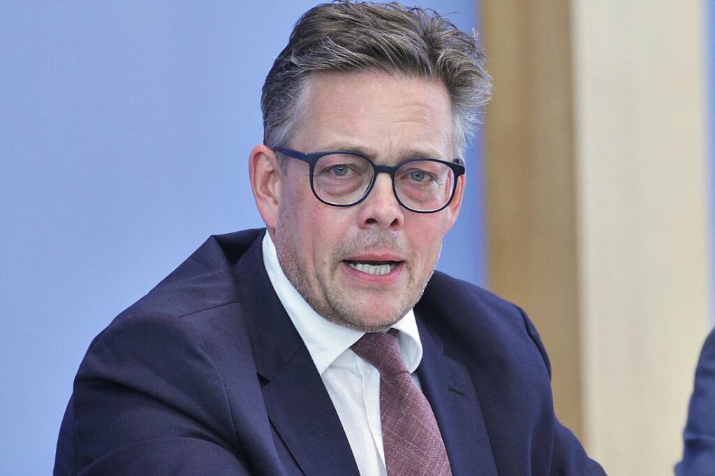 Von Notz regt Allianz europäischer Nachrichtendienste an