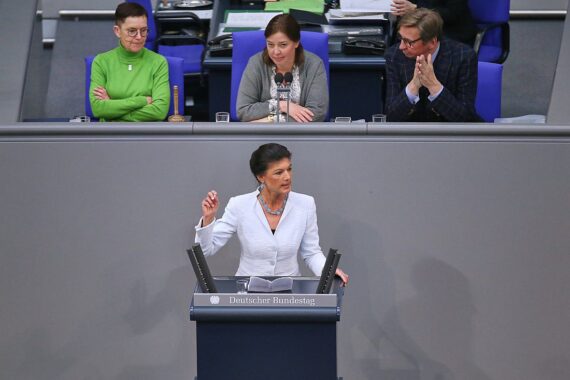 Wagenknecht ruft Linke zu Verhinderung von Sondersitzung auf