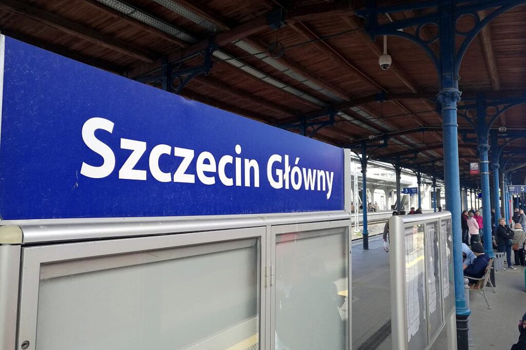 Zugverbindung zwischen Berlin und Stettin liegt weiteres Jahr flach