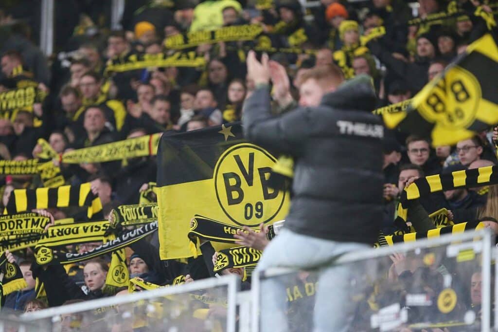 1. Bundesliga: Bayern und BVB unentschieden