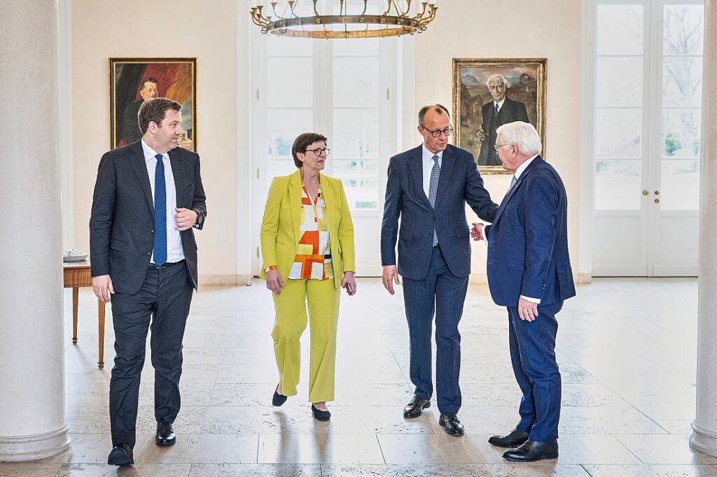 Bundespräsident trifft sich mit GroKo-Chefs