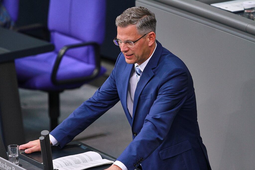 CDU-Innenpolitiker lobt Asyl-Vorstoß des Bamf-Chefs