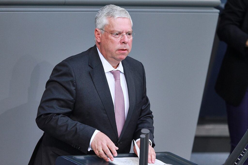 CDU-Politiker Hardt fordert "Enteignung" russischer Vermögen