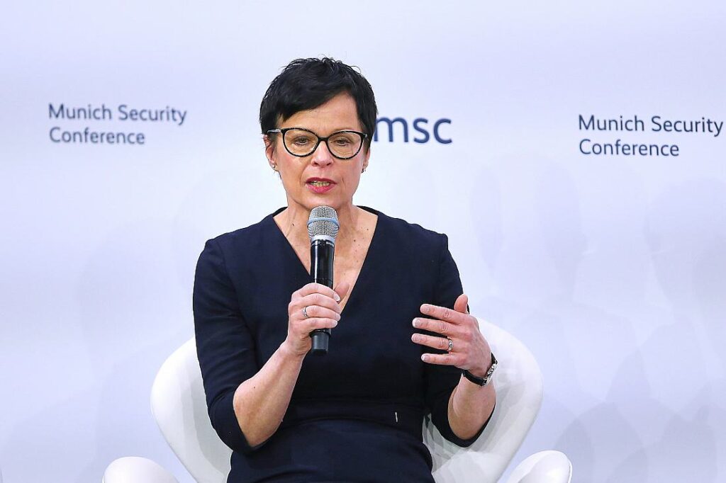 EU-Kommissarin hält Beitritt Montenegros 2028 für möglich