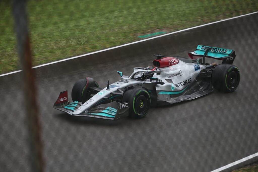 Formel 1: Piastri siegt in Bahrain – Russell bangt um Platz zwei