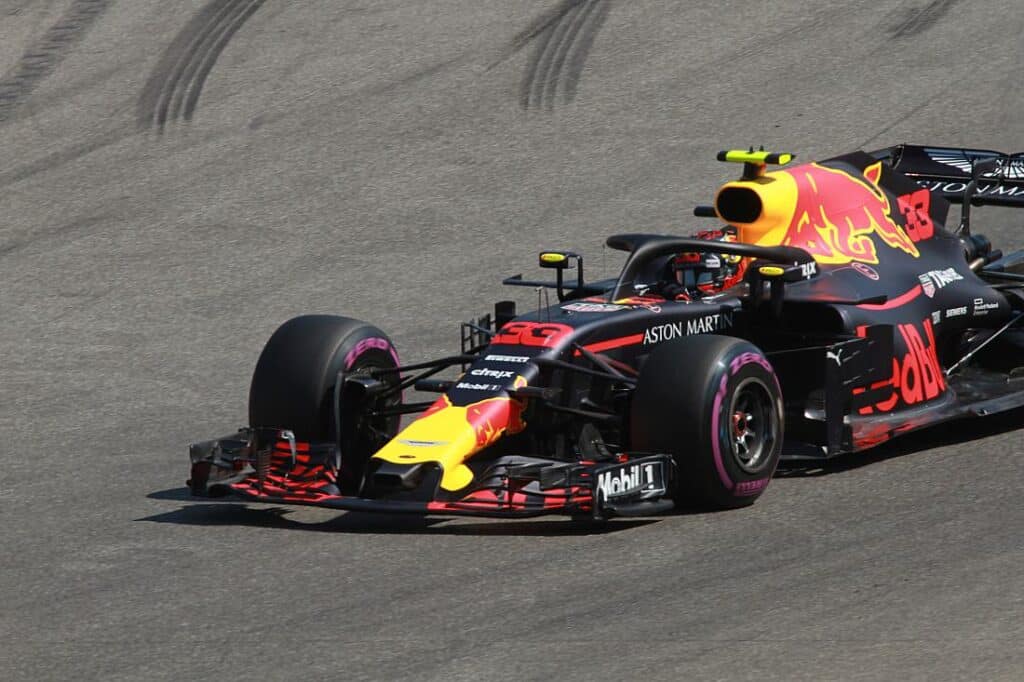 Formel 1: Verstappen holt Pole in Dschidda – Norris-Crash in Q3