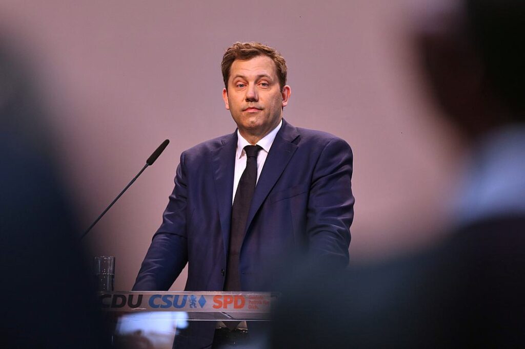 Klingbeil verteidigt Finanzierungsvorbehalt