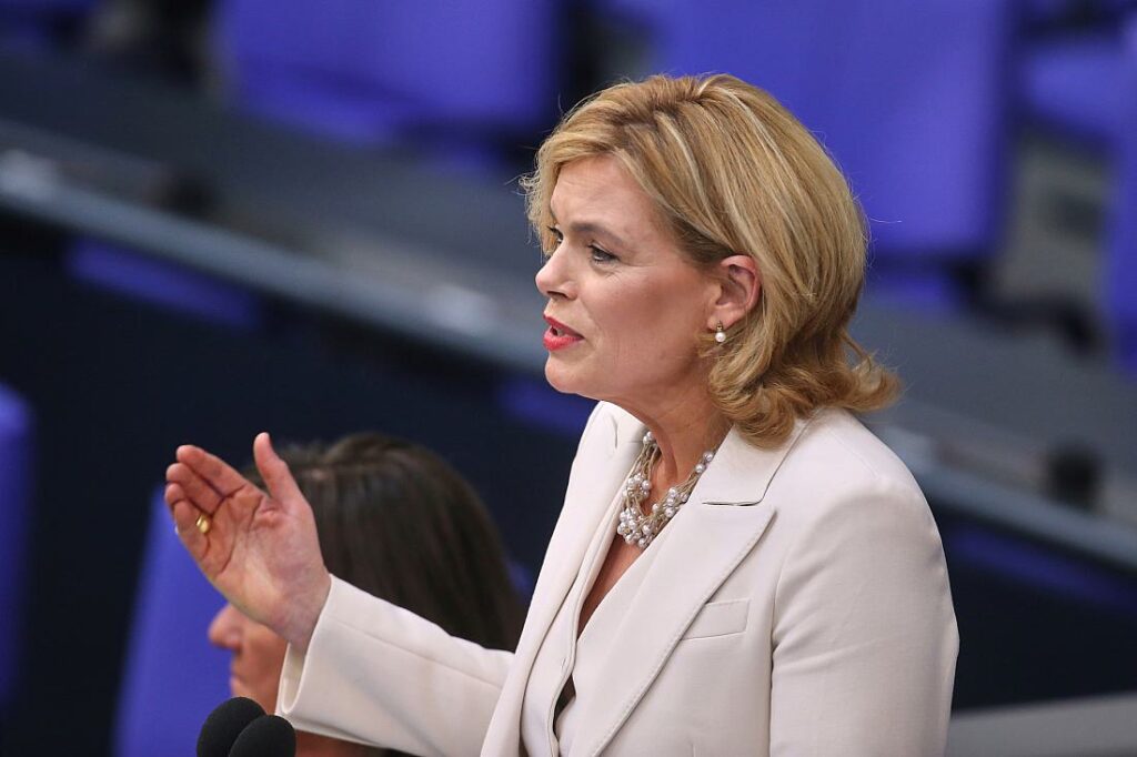 Klöckner mahnt schnelle Wahlrechtsreform an