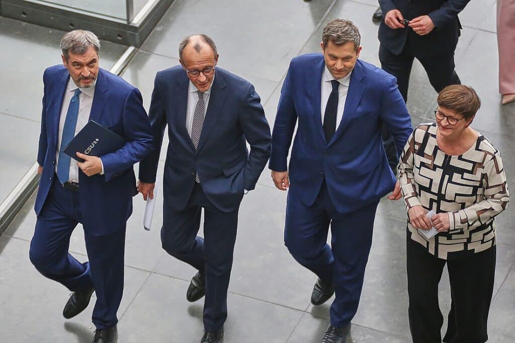 Koalitionsvertrag: Klingbeil wirbt für Zustimmung der SPD-Basis