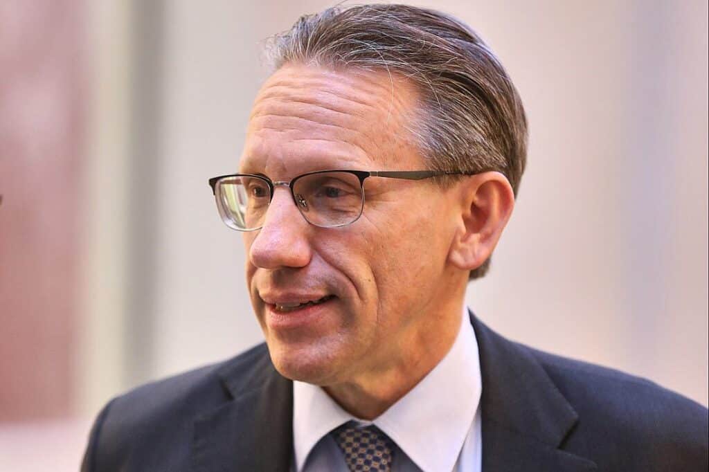 Kukies mahnt EU zu besonnenem Handeln gegenüber US-Digitalkonzernen
