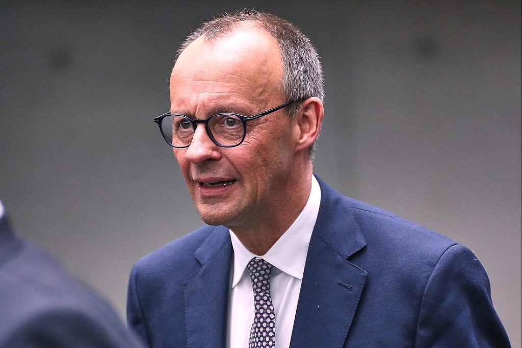 Merz nimmt nicht an Trauerfeier für verstorbenen Papst teil