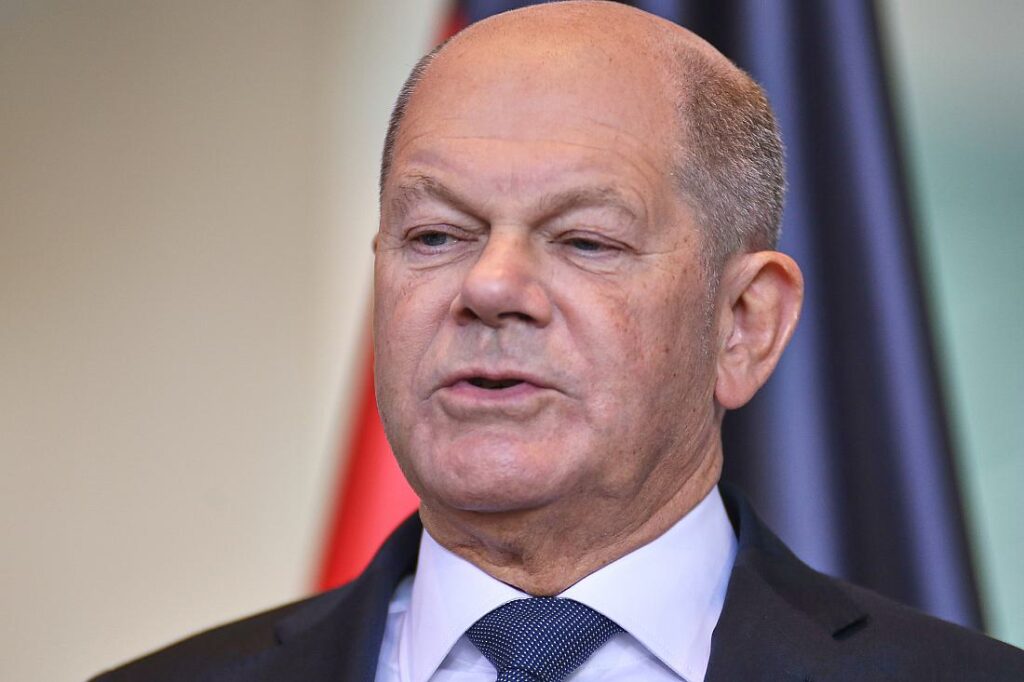 Scholz würdigt Franziskus` Einsatz für Brüderlichkeit