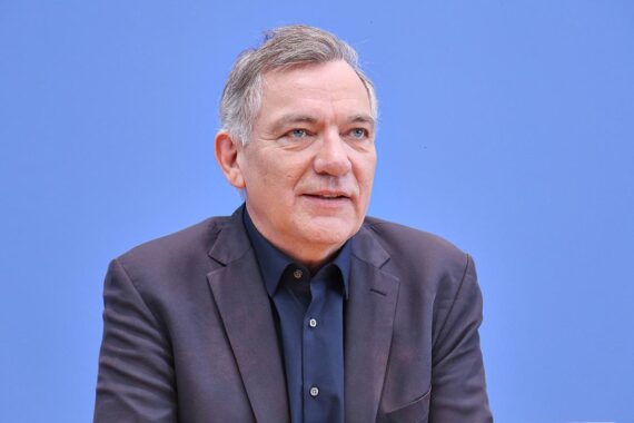 Van Aken gegen Deal von Trump und Putin über Ukraine