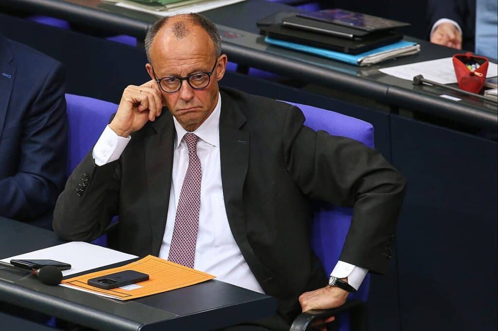 Bericht: Merz führt Standortgespräche mit Dow Chemicals