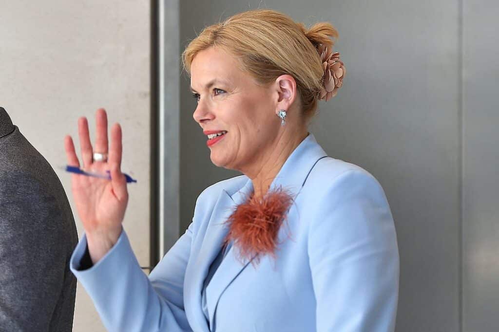Bundestagspräsidentin reist zu Antrittsbesuch nach Paris