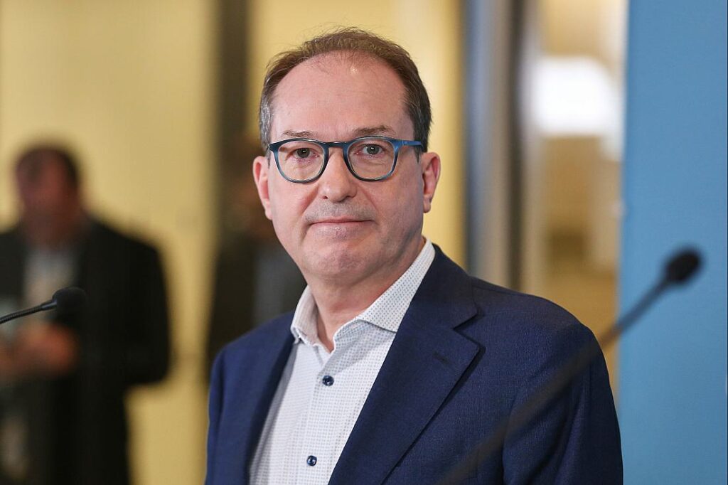 Dobrindt: Schärfere Grenzkontrollen und Abschiebungen ab Mittwoch