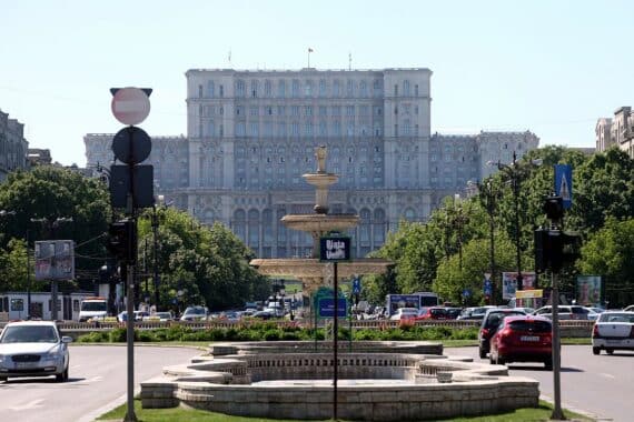 Gemäßigter Dan bei Präsidentschaftswahl in Rumänien klar vorn