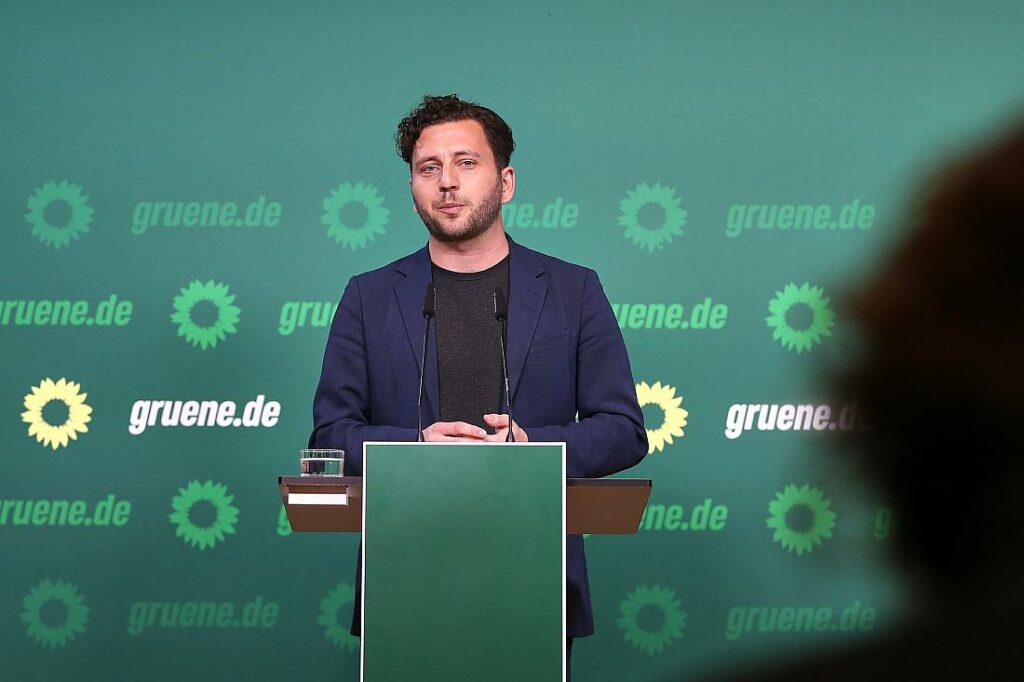 Grünen-Chef distanziert sich von polizeikritischen Aussagen