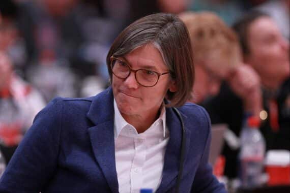 Christiane Benner fordert zügige Maßnahmen für Wirtschaft und Tarifbindung nach Koalitionsausschuss.