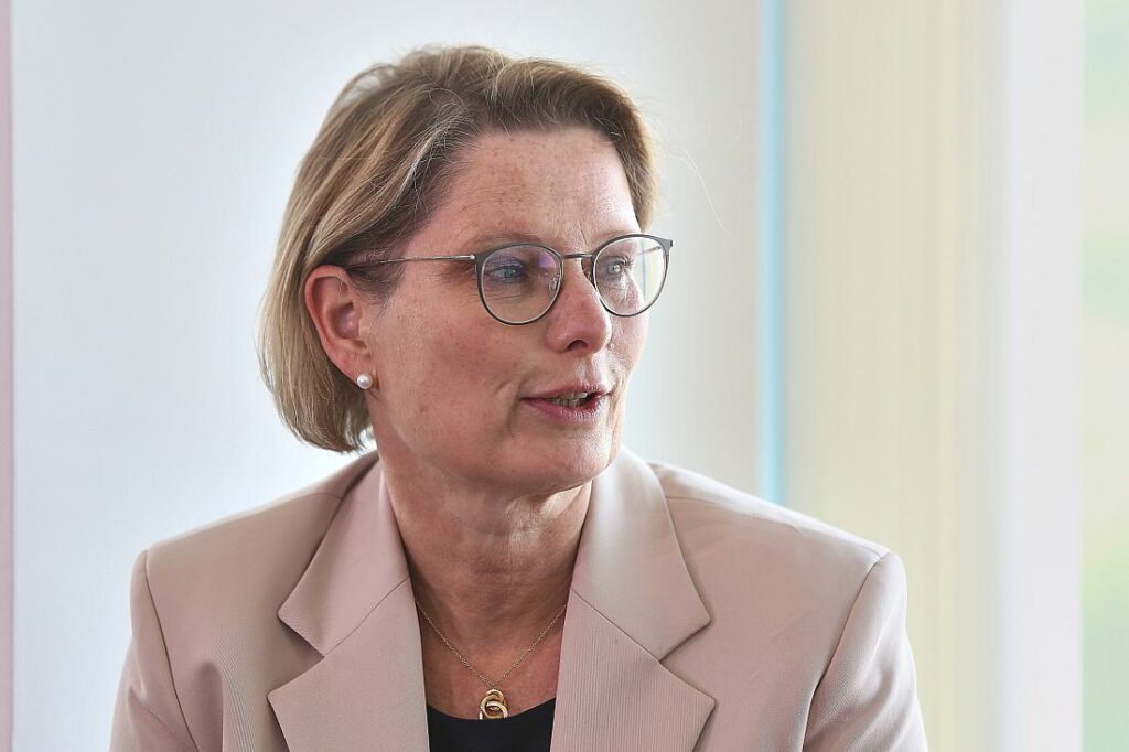 Justizministerin: Familien-Realität oft schon weiter als Gesetze