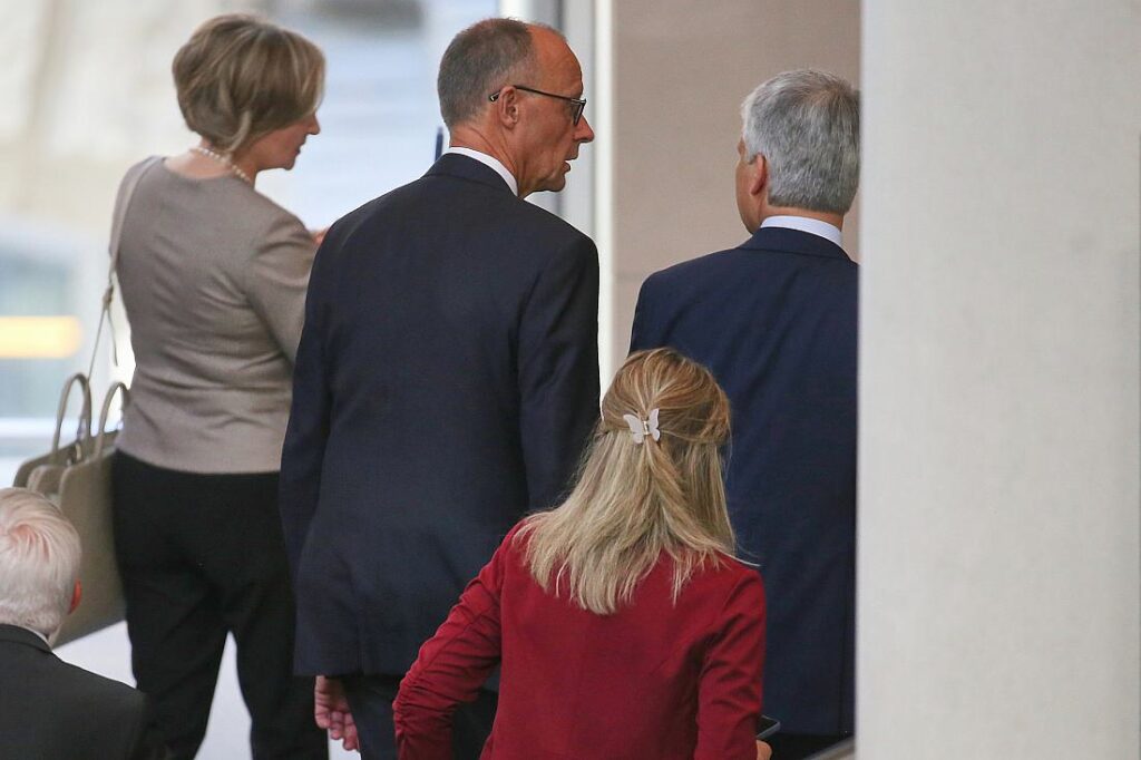 Kanzlerwahl: Ex-Verfassungsgerichtspräsident fürchtet Staatskrise