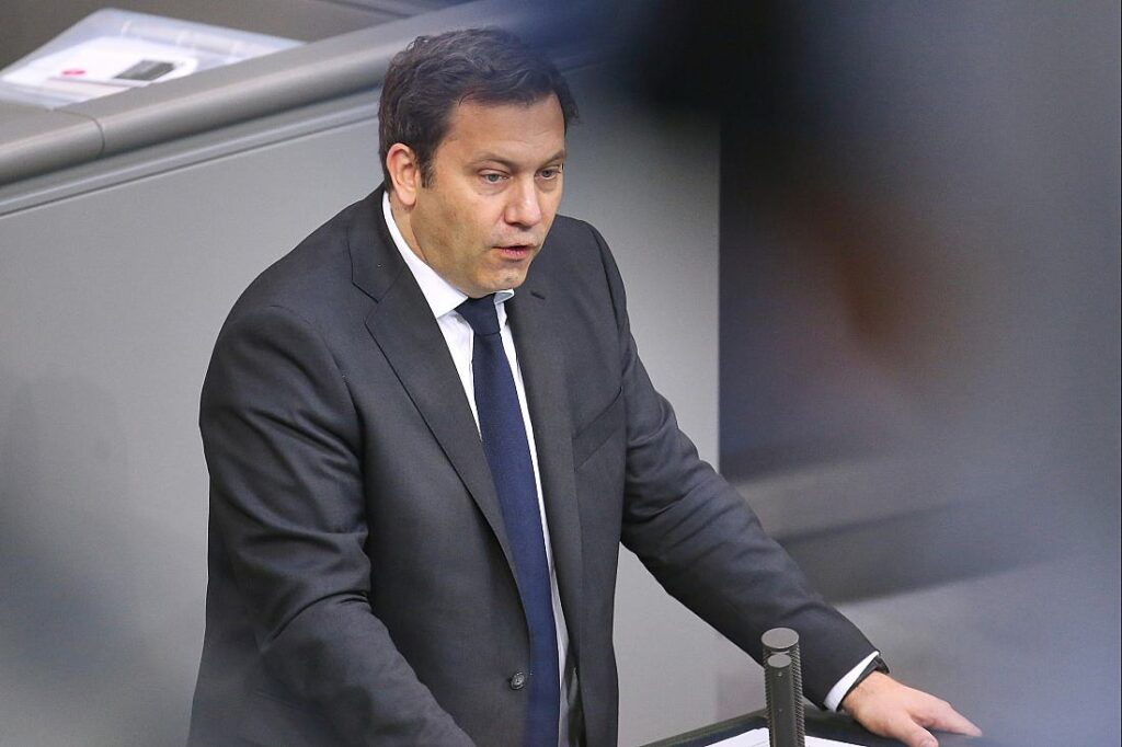 Klingbeil fordert für Haushalt 2025 von jedem Ressort Einsparungen