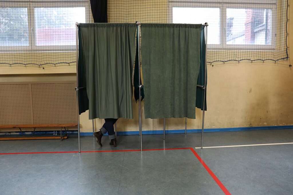 Polen: Trzaskowski und Nawrocki gehen in die Stichwahl